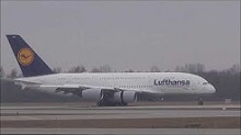 Willkommensparcours auf dem Vorfeld Terminal 2 und Terminal 1 ERSTE LANDUNG DER LUFTHANSA A380